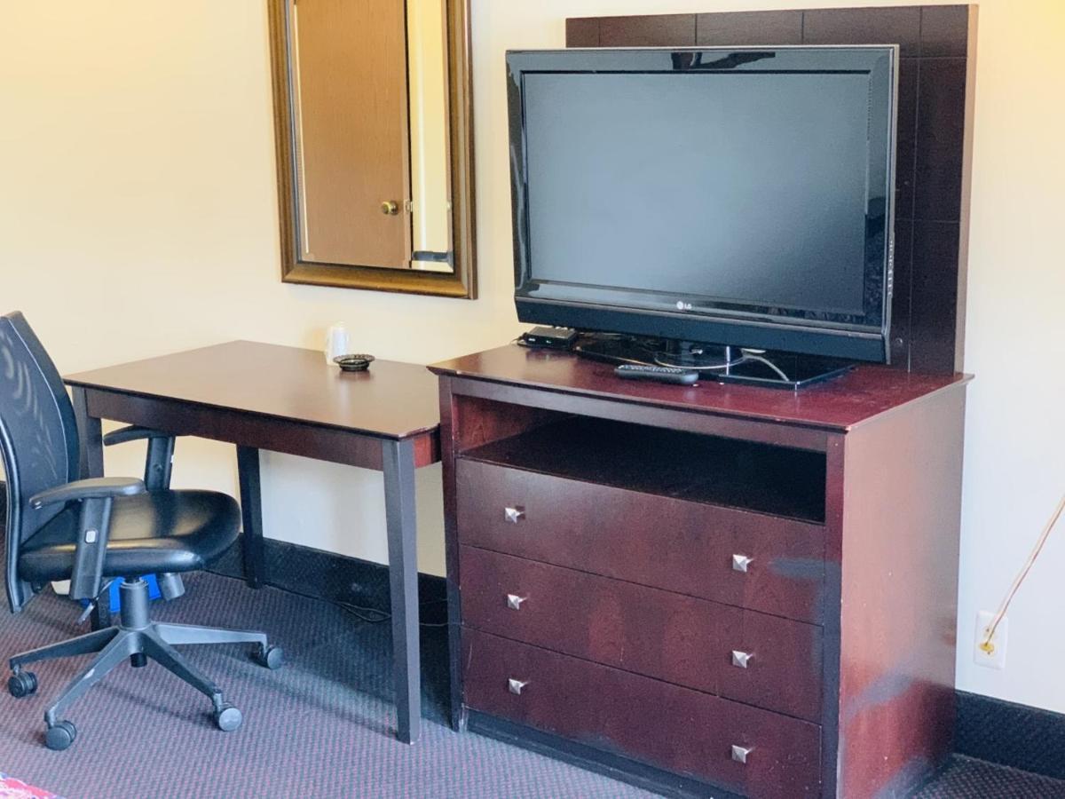 Express Inn Lakehurst Bagian luar foto